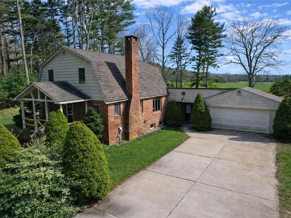 326 B Jingle Valley Rd, West Kingston, RI 02892
