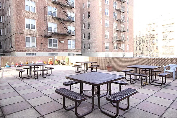 Sold by Engel & Völkers New York City | media 8