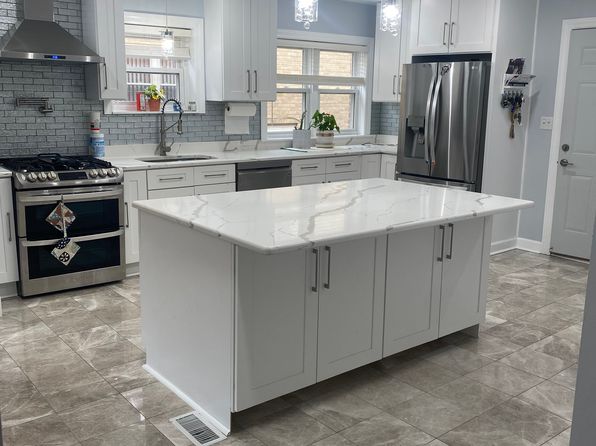 6808 N Hamlin Ave Unit 1