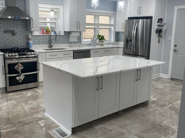 6808 N Hamlin Ave Unit 1, Lincolnwood, IL 60712