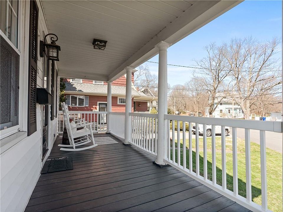 211 Pleasant St, Rumford, RI 02916 Zillow