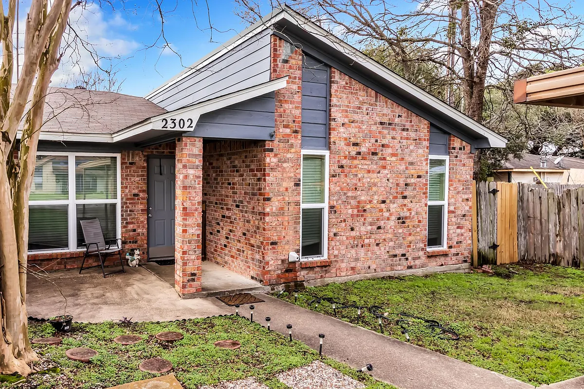 Welcome Home to 2302 Westcreek Lane! - 2302 Westcreek
