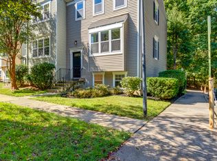 2362 Branleigh Park Ct, Reston, VA 20191
