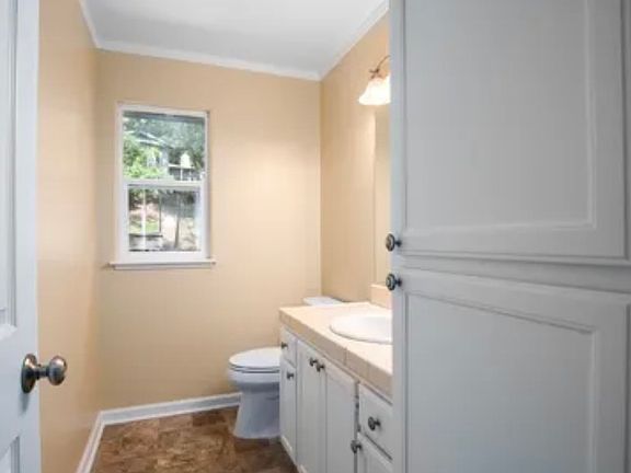 5th image of 1651 Neotomas Ave