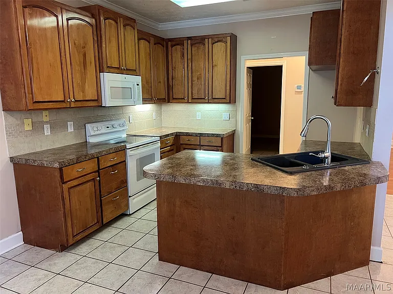 140 Grand Ridge Ln — Photo 4