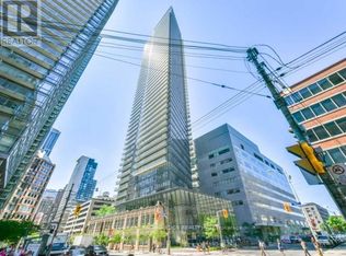 832 Bay St #4908, Toronto, ON M5S1Z6