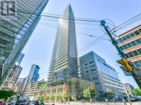 832 Bay St #4908, Toronto, ON M5S 1Z6