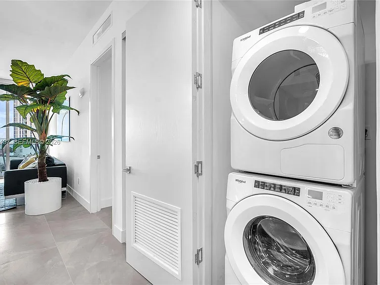 17550 Collins Ave #603 — Photo 17