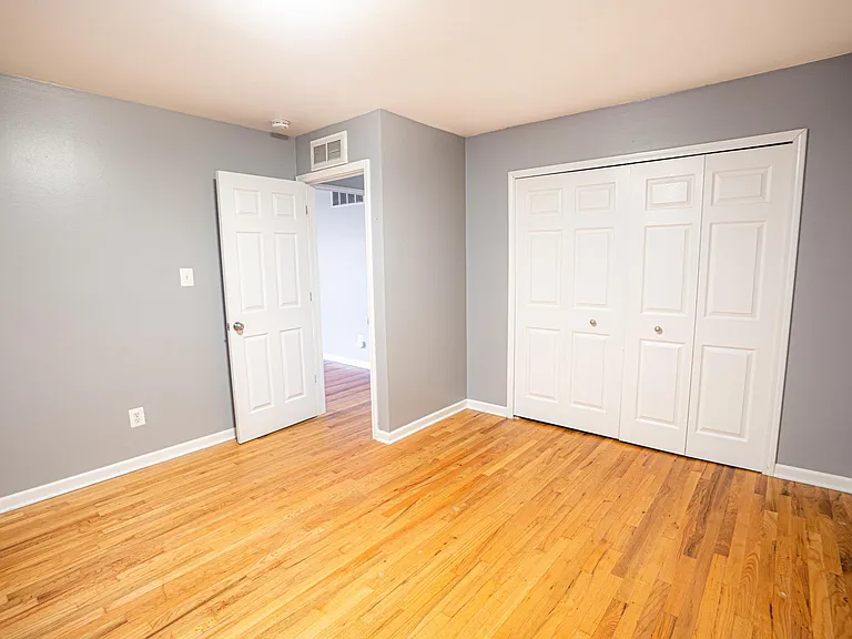 22516 Socia St — Photo 4