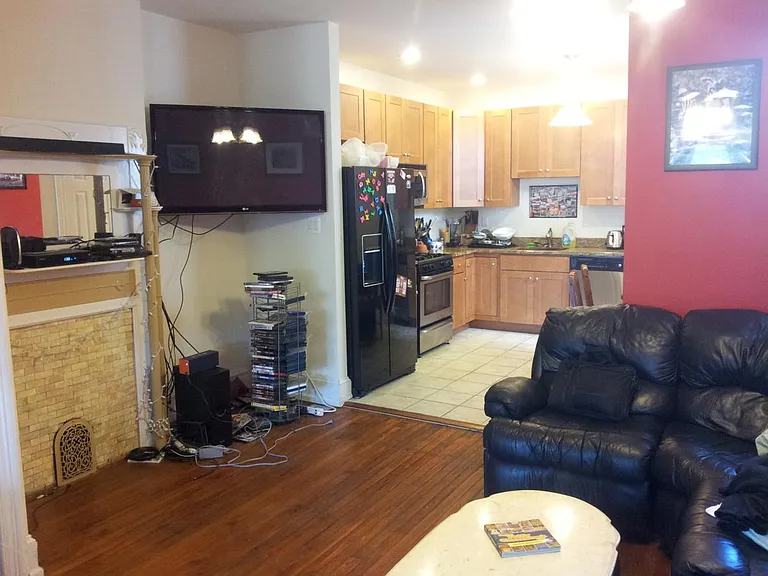 1605 Ellsworth St — Photo 5