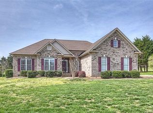 2042 Applebrook Dr, Monroe, NC 28110