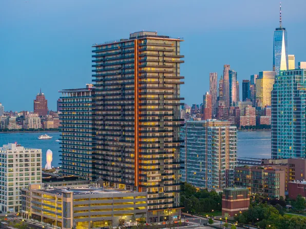 30 Park Lane North image 23 of 39