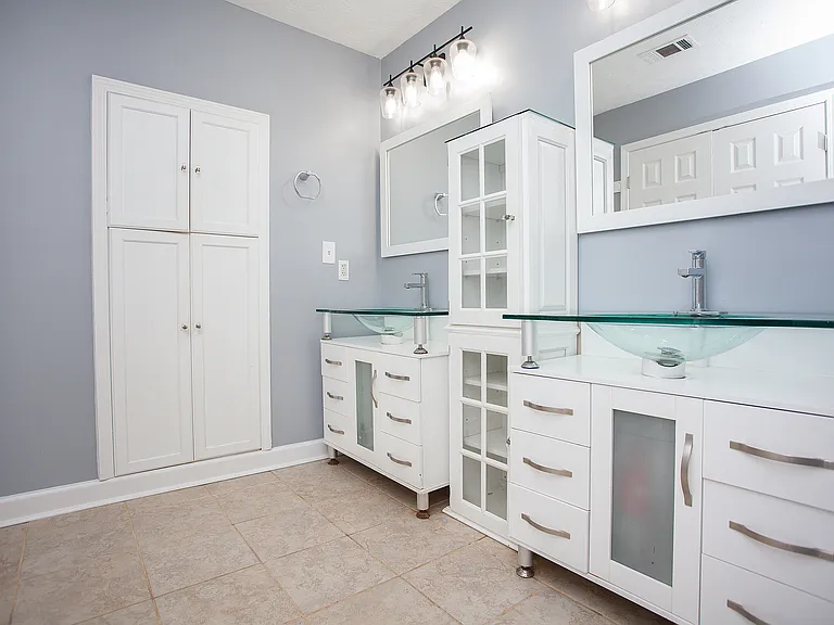 Master Bath Vanity Set