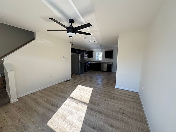 5th image of 11 Halstead Ave #1