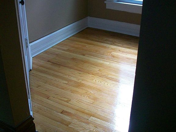 2nd image of 514 W 27th St Floor 2
