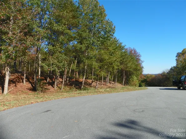146 Badin View Dr, New London, NC 28127