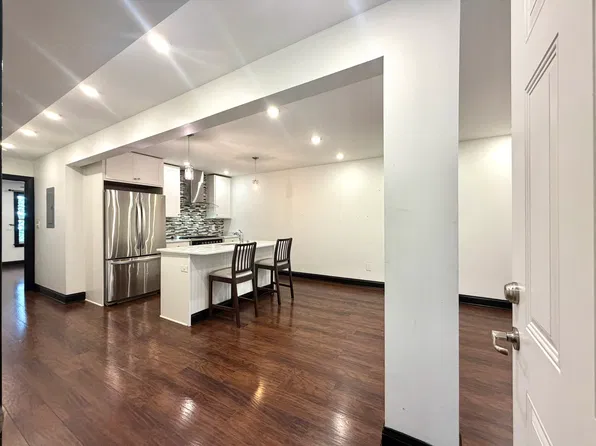 709 Jackson St NE APT 3, Washington, DC 20017