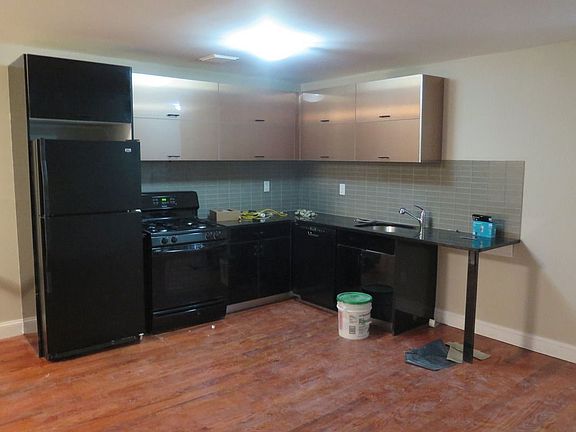 3rd image of 461A Quincy St #Ganden1a