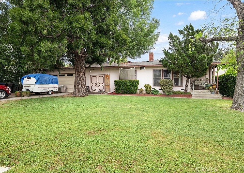1st image of 4820 Burgoyne La Canada