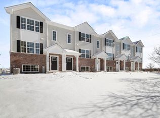 3732 Bailey Rd, Yorkville, IL 60560