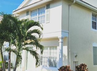 9835 NW 57th Mnr, Pompano Beach, FL 33076
