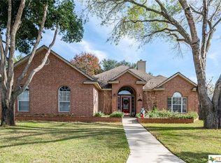 601 Garnet St, Seguin, TX 78155