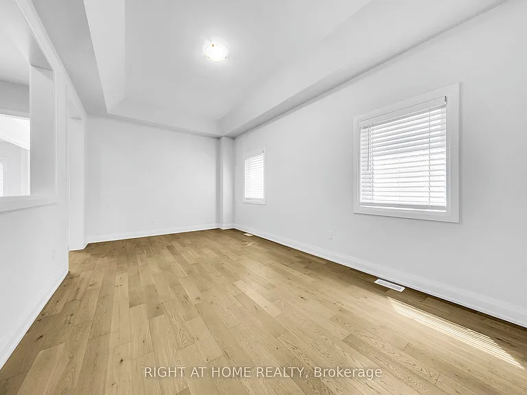 3 Speciosa St #UPPER — Photo 10