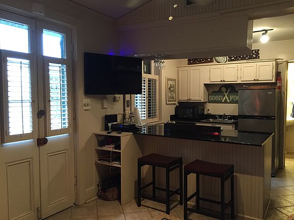 Entrance/Kitchen 
