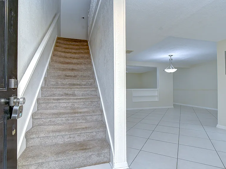 230 Cypress Pl #1 — Photo 5