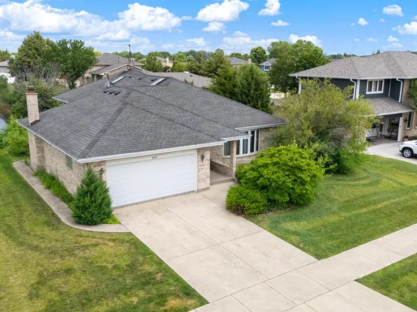 8442 Rob Roy Dr, Orland Park, IL 60462