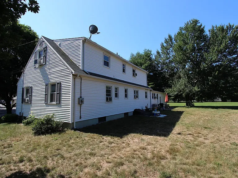 230 Field Rd — Photo 5