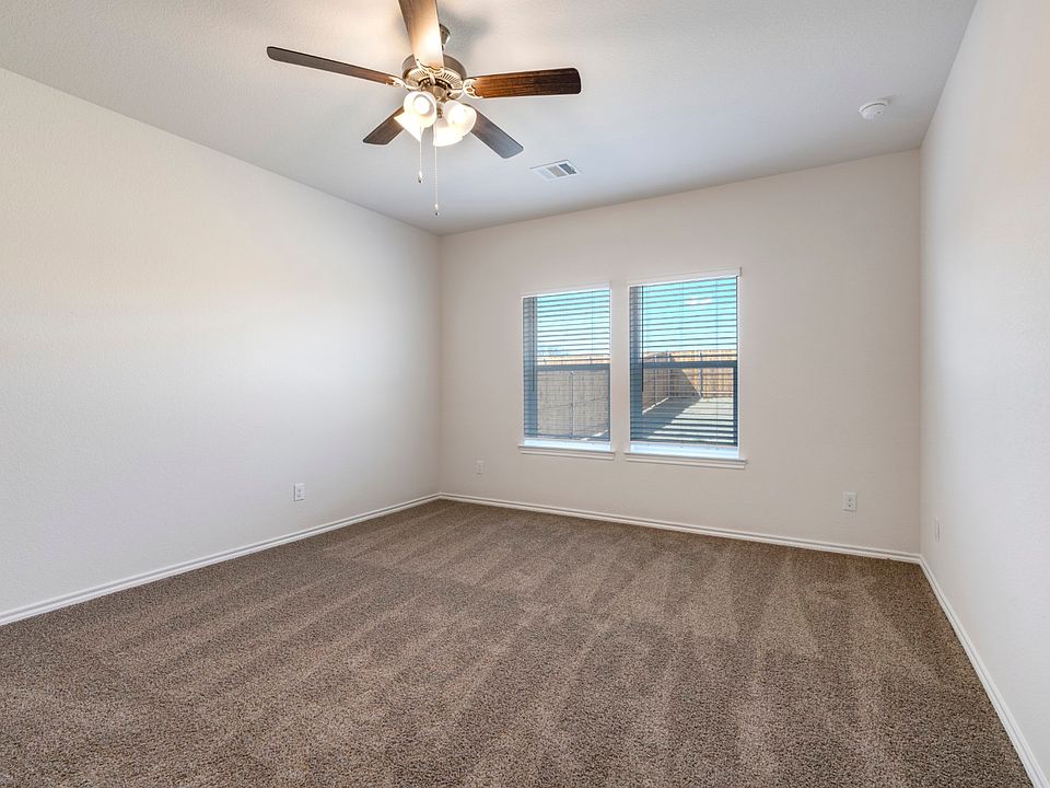 1st image of 601 Camden Dr