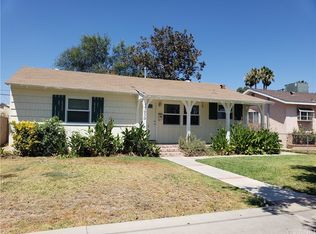 17939 Saticoy St, Reseda, CA 91335