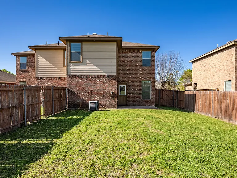 1426 Piedmont Dr — Photo 24