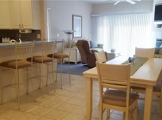 216 Lakeview Resort Blvd UNIT 3B, Sunrise Beach, MO 65079