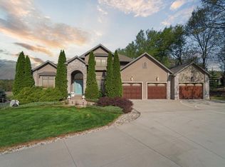 8241 N Ridge Trl, Milton, WI 53563