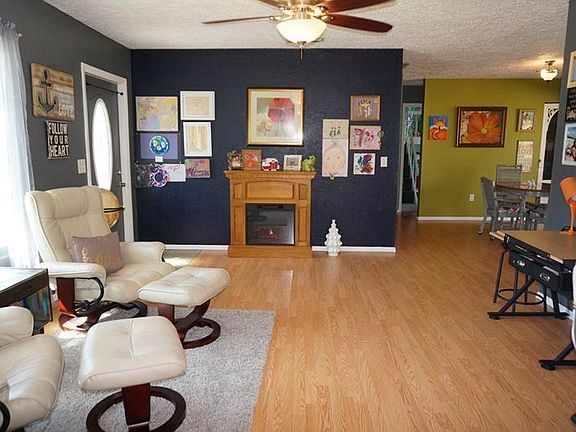 4th image of 18163 Petoskey Cir