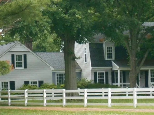 14 Oakville Road, Hampton, VA 23669