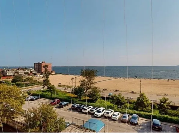 1311 Brightwater Avenue image 2 of 18