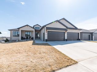 2115 Tule Ln, Bismarck, ND 58503
