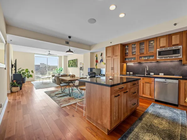 601 W Rosemary St #319, Chapel Hill, NC 27516