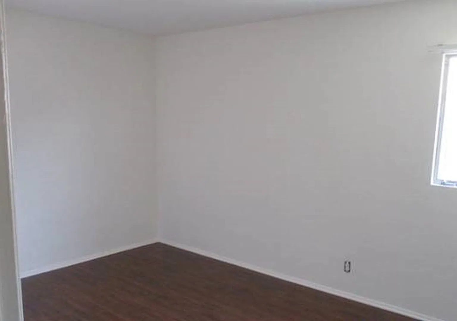 1350 N. Crescent Hts Blvd — Photo 4