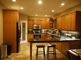 1093 NE 9th St, Bend, OR 97701