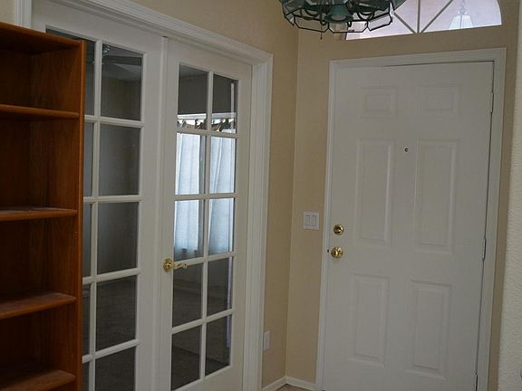 4th image of 591 W Country Estates Ave