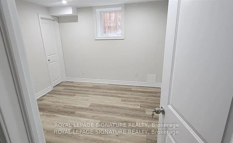 25 Lyle Dr #LOWER — Photo 6
