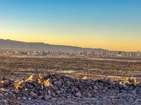 631 Alpine Summit Dr, Henderson, NV 89012