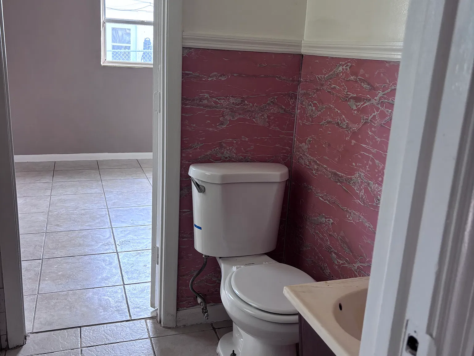 3 bed, 1700 sqft, $2,100 — Photo 3