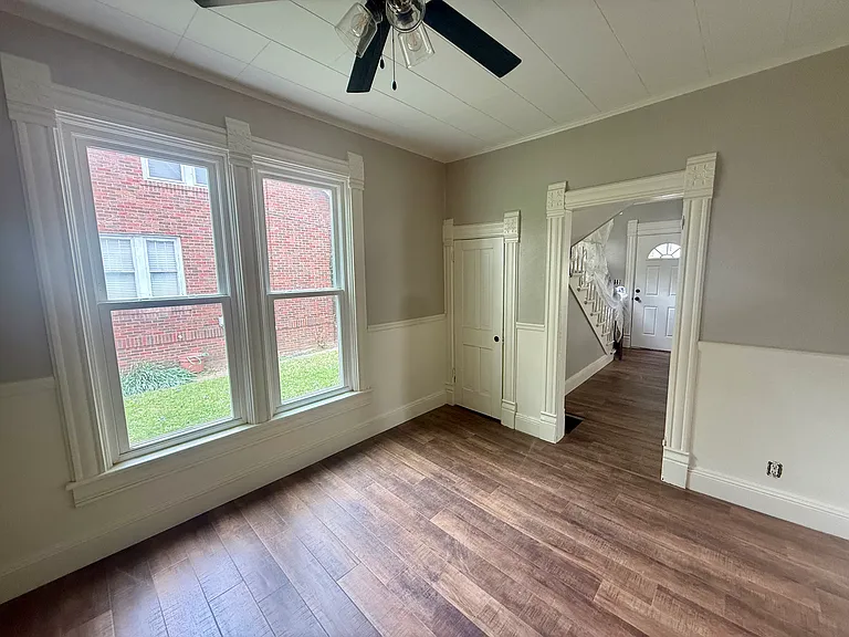 1225 W Lincoln Blvd — Photo 6