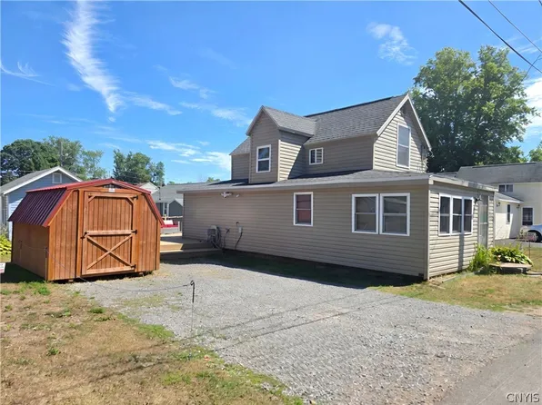 2109 Vincent Ave, Verona Beach, NY 13162