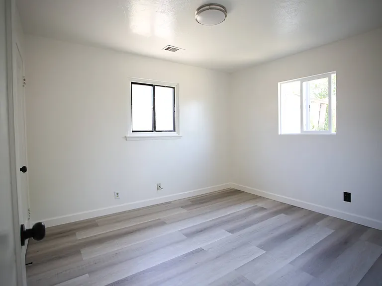 2020 Leland Way — Photo 14